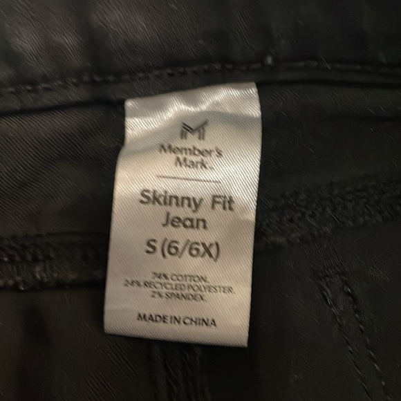 Girls bundle of dark blue, light blue and black jeans size 6/7 - Picture 3 of 7